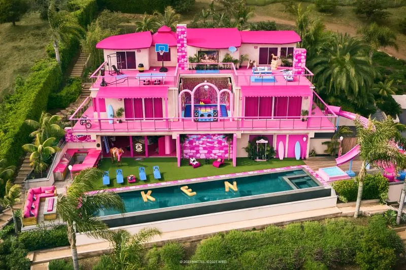 Airbnb Tawarkan Sensasi Menginap di Rumah Barbie Juli Ini